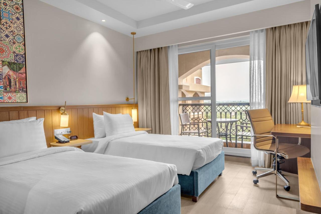 Fairfield By Marriott Goa Calangute Hotel Eksteriør billede